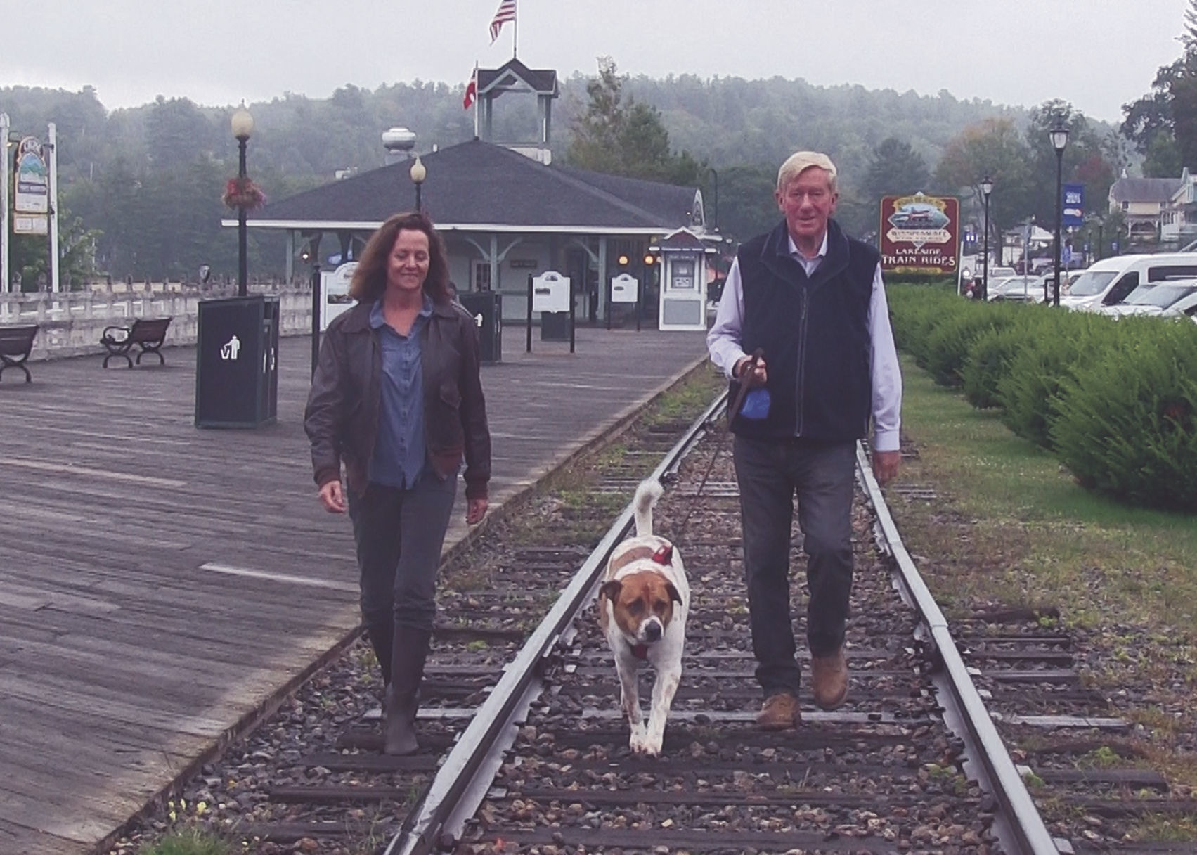 William Weld, wife Leslie Marshall and Loma the dog